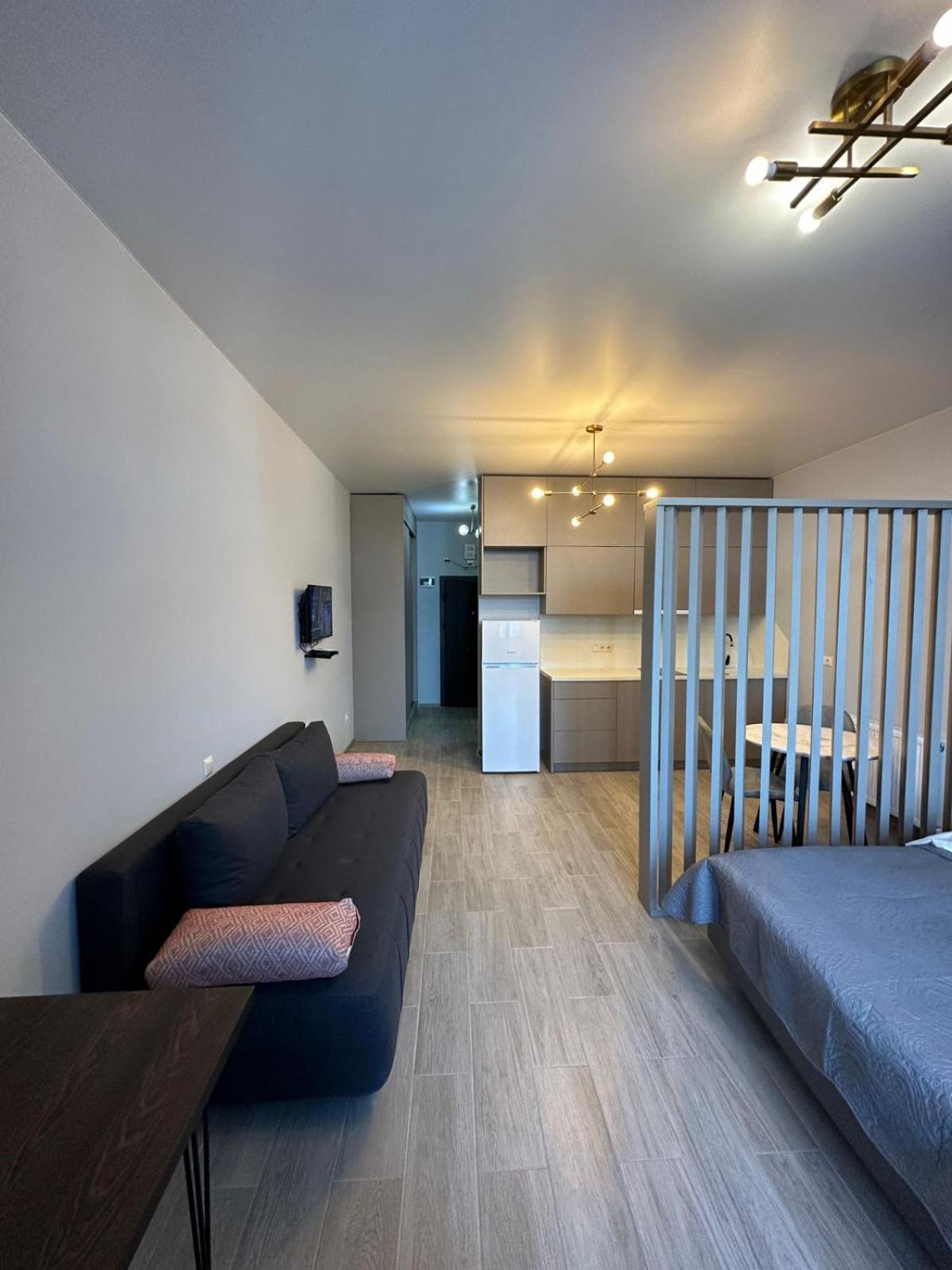 Pirosmani Mini Hotel บาทูมิ ภายนอก รูปภาพ
