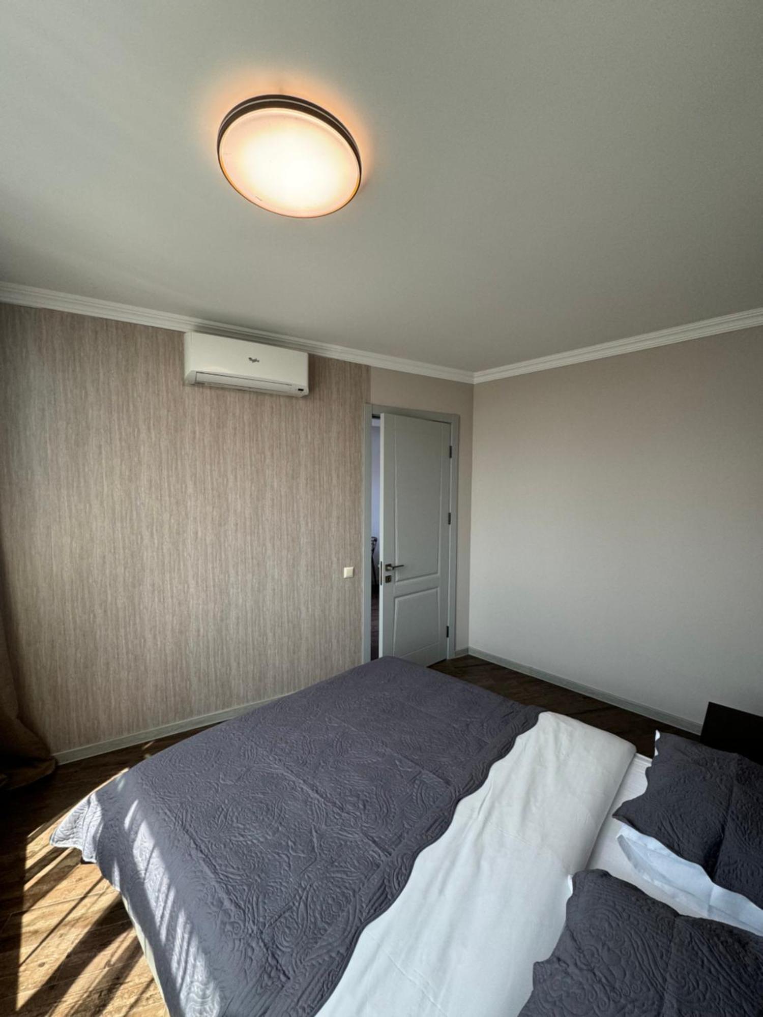 Pirosmani Mini Hotel บาทูมิ ภายนอก รูปภาพ